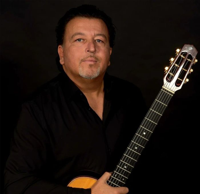 Gitarist Popy Basily